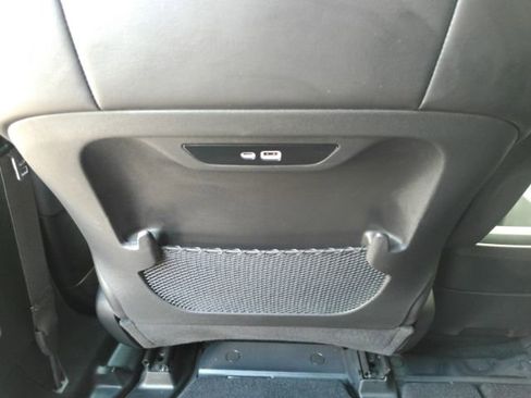 Used 2026 Chrysler Pacifica Select image 29
