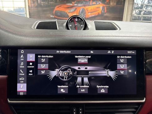 Used 2020 Porsche Cayenne image 84