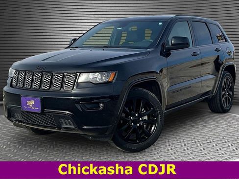Used 2019 Jeep Grand Cherokee Altitude image 1