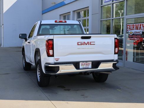 New 2025 GMC Sierra 1500 Pro w/ Trailering Package image 8
