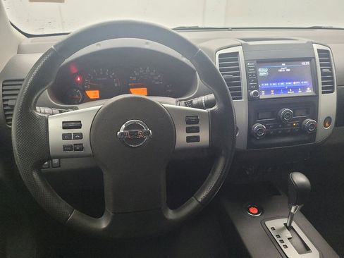 Used 2020 Nissan Frontier SV image 22