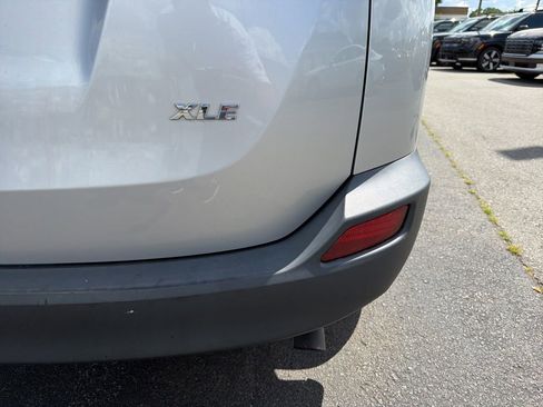 Used 2013 Toyota RAV4 XLE FWD image 6