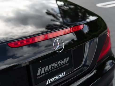 Used 2019 Mercedes-Benz SL 550 image 15