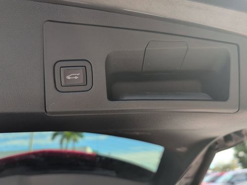 Used 2019 Cadillac XT5 Luxury image 13