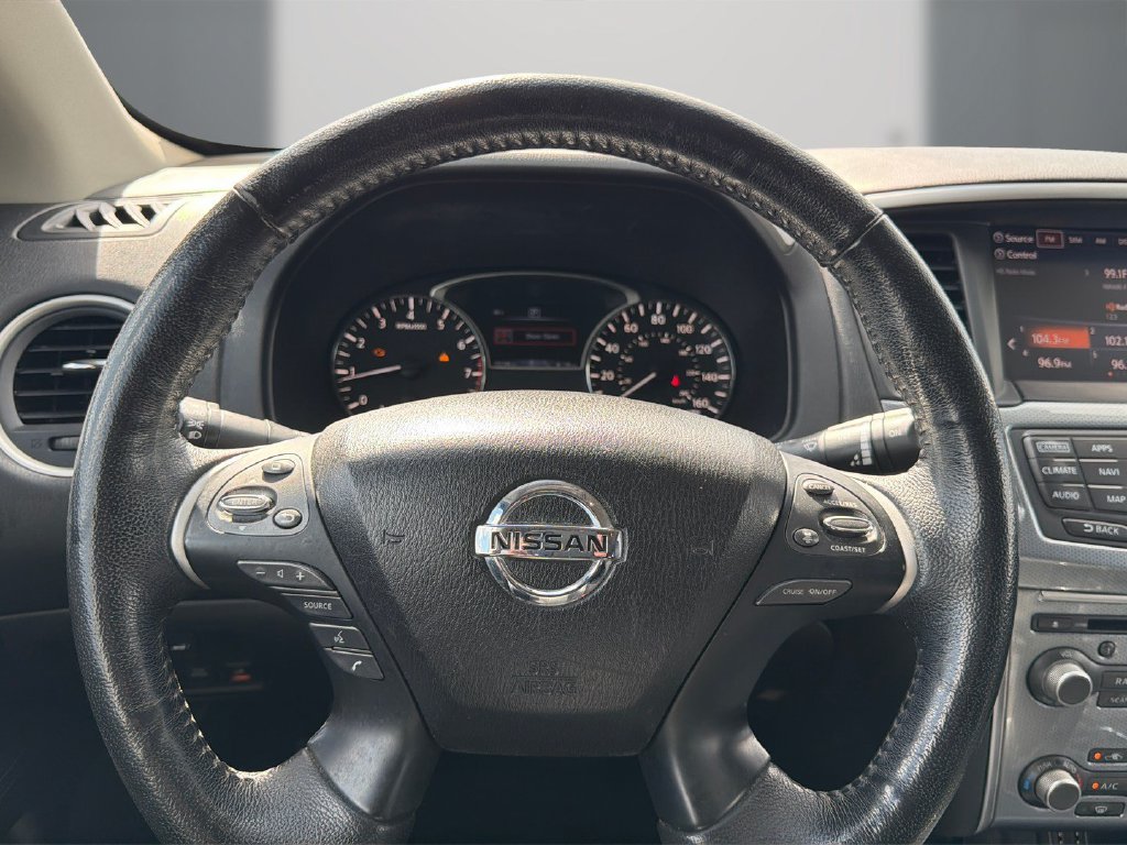 Used 2018 Nissan Pathfinder SL w/ Midnight Edition Package FWD image 21