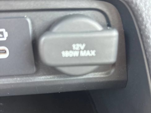 Used 2023 Honda Pilot Elite image 43