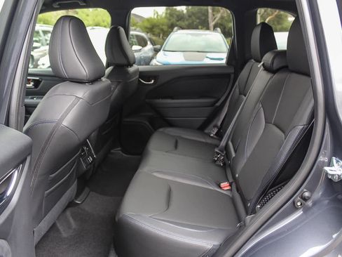 New 2025 Subaru Forester Limited image 18