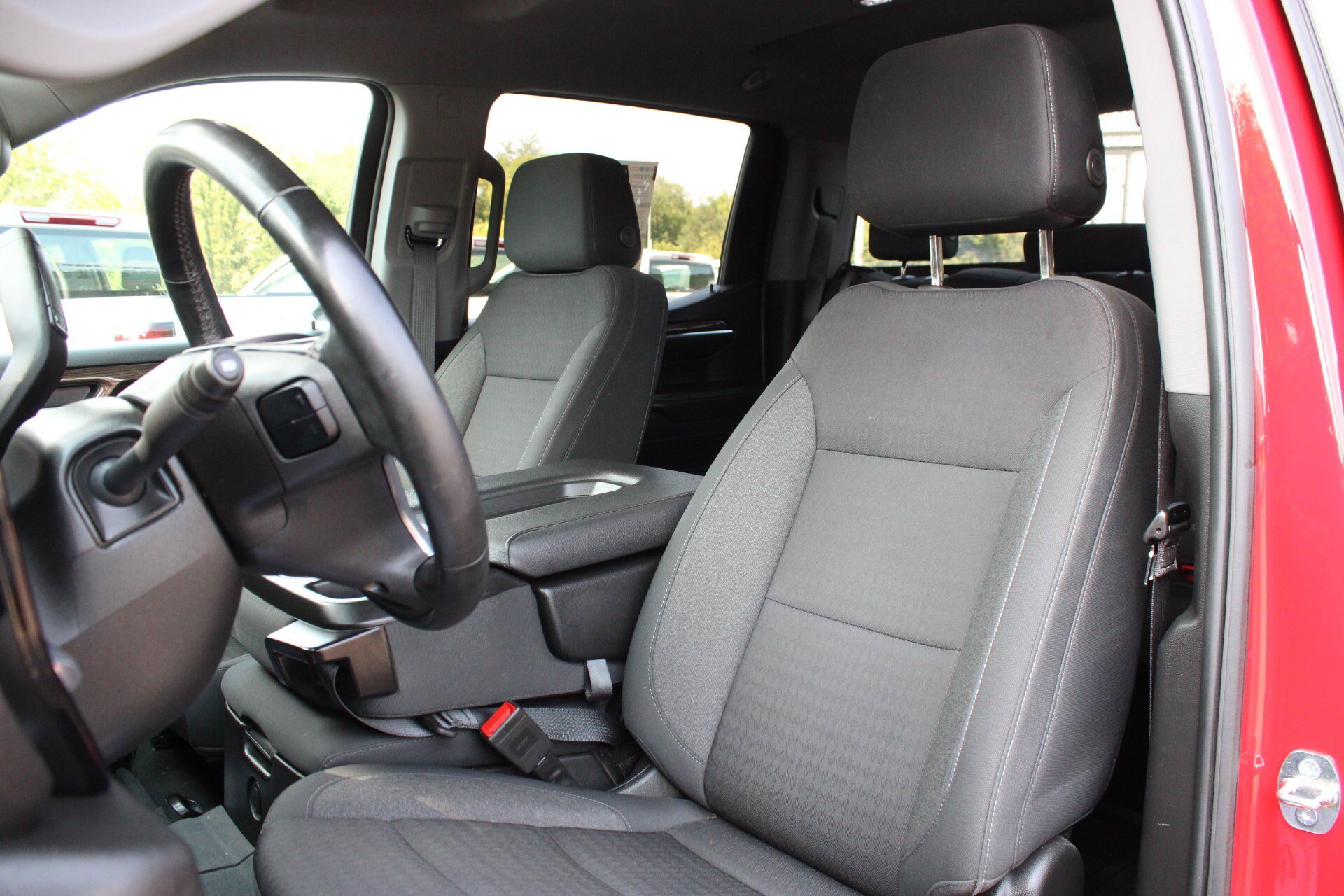 Used 2024 Chevrolet Silverado 1500 LT AWD/4WD image 14