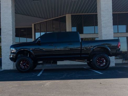 Used 2016 RAM 3500 Laramie image 9