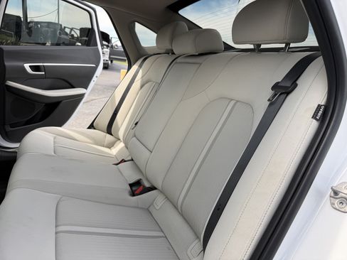 Used 2025 Hyundai Sonata SEL FWD image 27
