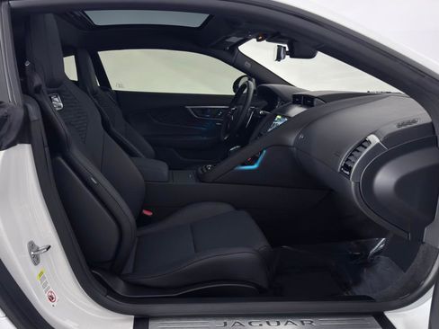 Used 2024 Jaguar F-TYPE R-Dynamic RWD image 25