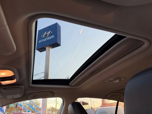 Certified 2022 Subaru Crosstrek 2.5i Limited w/ Moonroof Package 2 image 23