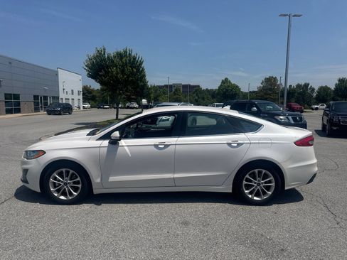 Used 2020 Ford Fusion SE FWD image 8