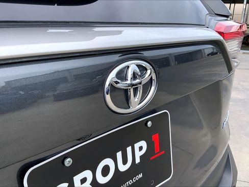 Used 2025 Toyota RAV4 Limited FWD image 31