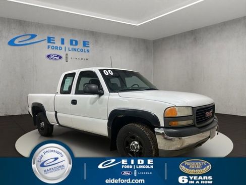Used 2000 GMC Sierra 1500 SL w/ Fleet Group image 1