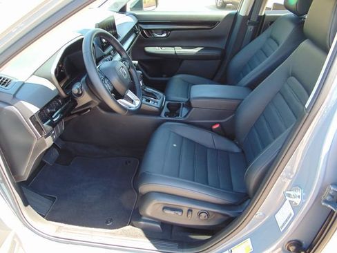 Used 2025 Honda CR-V EX-L image 10