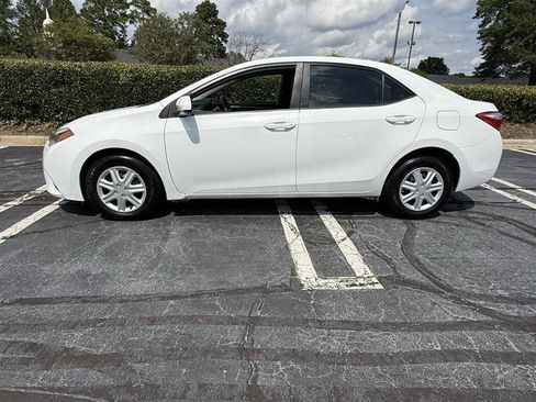 Used 2014 Toyota Corolla L FWD image 2