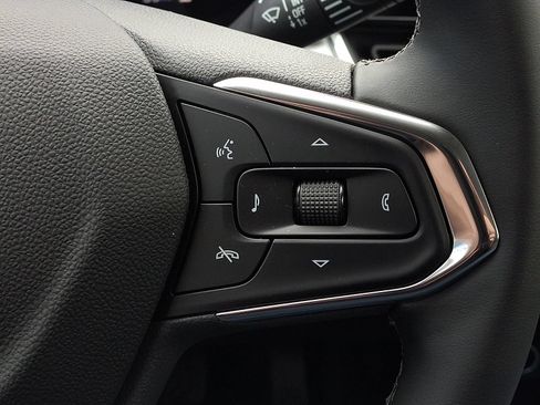 New 2026 Chevrolet Trax LT w/ Driver Confidence Package FWD image 21