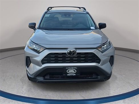 Used 2020 Toyota RAV4 LE image 3