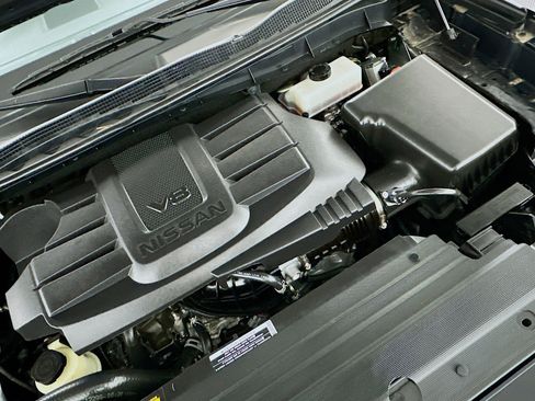 Used 2023 Nissan Titan Platinum Reserve w/ Moonroof Package image 33