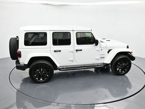 Used 2024 Jeep Wrangler Unlimited Sahara w/ Safety Group image 34