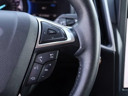 Used 2024 Ford Edge SEL AWD/4WD image 12