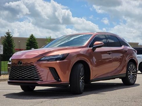Used 2023 Lexus RX 350 Premium Plus w/ Accessory Package AWD/4WD image 22