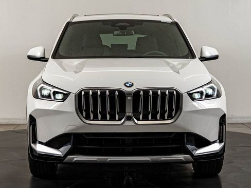 New 2026 BMW X1 xDrive28i w/ Technology Package AWD/4WD image 2