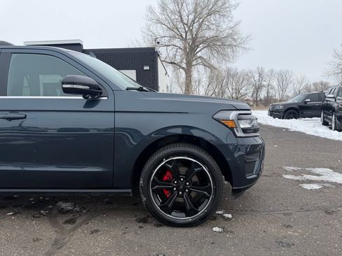 Used 2022 Ford Expedition Max Limited image 2