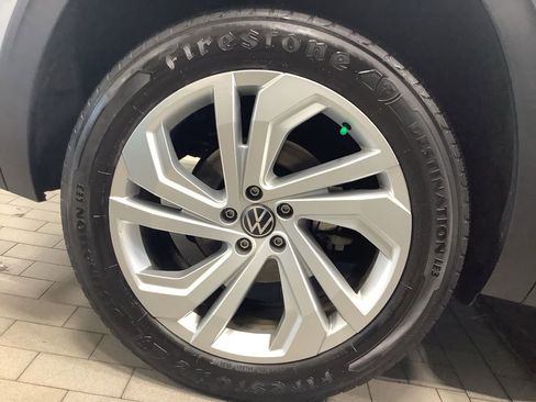 Used 2021 Volkswagen Atlas SE w/ Panoramic Sunroof Package image 28