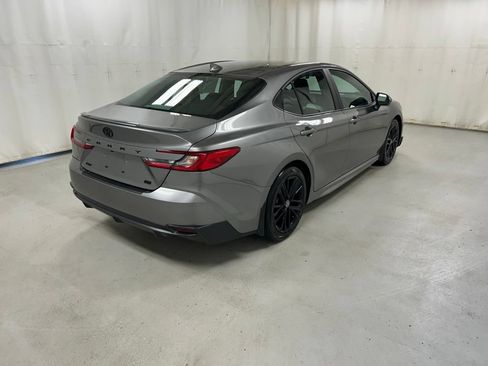 Certified 2025 Toyota Camry SE FWD image 5