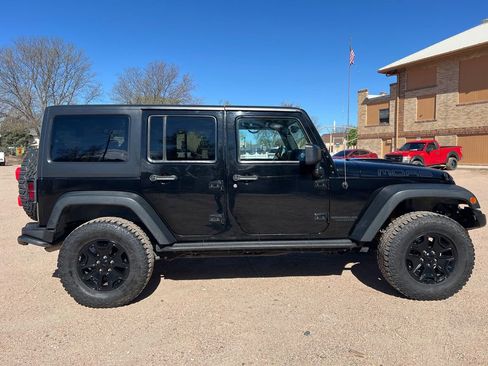 Used 2013 Jeep Wrangler Moab AWD/4WD image 6