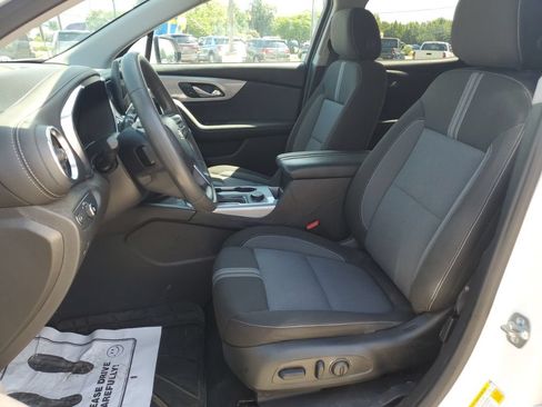 Used 2025 Chevrolet Blazer LT w/ Convenience Package FWD image 6