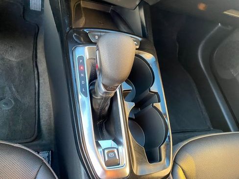 Used 2024 Chevrolet Trax ACTIV w/ Sunroof Package image 22