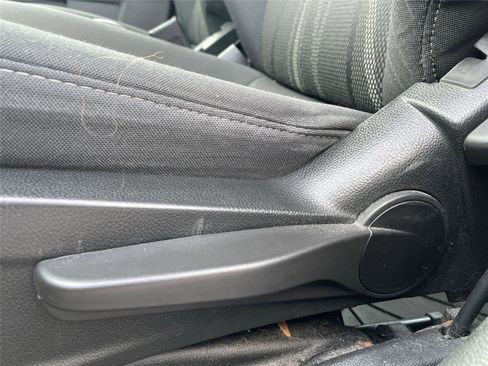 Used 2016 Chevrolet Sonic LT FWD image 11