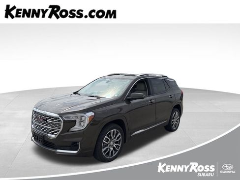 Used 2024 GMC Terrain Denali image 1
