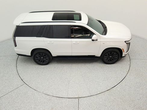 Used 2025 Cadillac Escalade Sport w/ LPO, ONYX Package AWD/4WD image 25