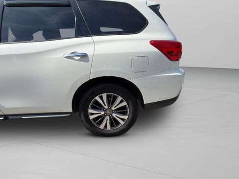 Used 2017 Nissan Pathfinder SL AWD/4WD image 31