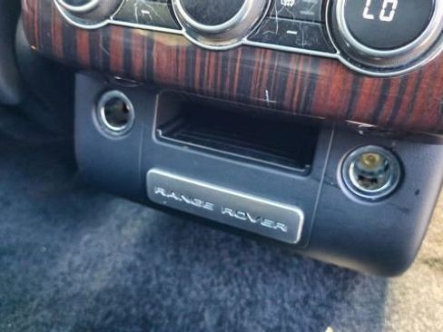 Used 2015 Land Rover Range Rover Supercharged image 48