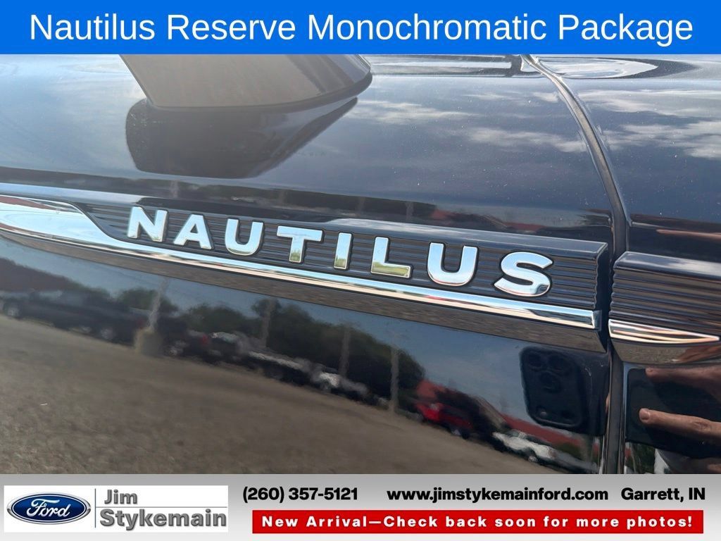 Used 2023 Lincoln Nautilus Reserve w/ Equipment Group 201A AWD/4WD image 10