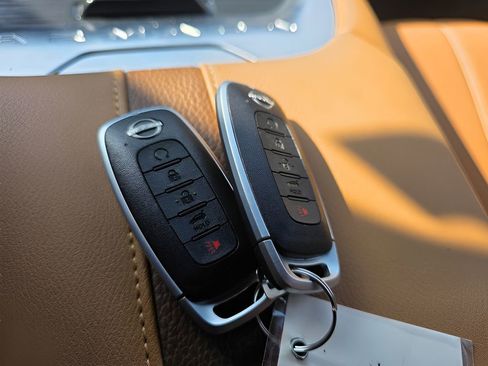 Used 2025 Nissan Armada SL w/ Captain's Chari Seat Package image 35