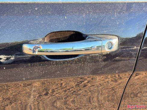 Used 2021 Jeep Grand Cherokee Limited image 10