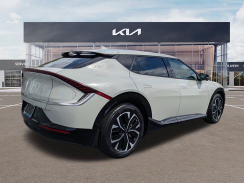 Certified 2023 Kia EV6 Wind w/ Wind Technology Package RWD image 4