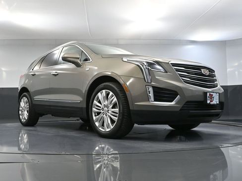 Used 2018 Cadillac XT5 Premium Luxury image 59