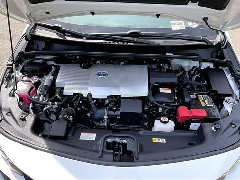 Certified 2021 Toyota Prius Prime XLE w/ Carpet Mat Package (TMS) FWD image 28