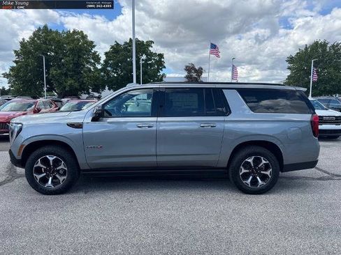 New 2026 GMC Yukon XL AT4 Ultimate AWD/4WD image 2