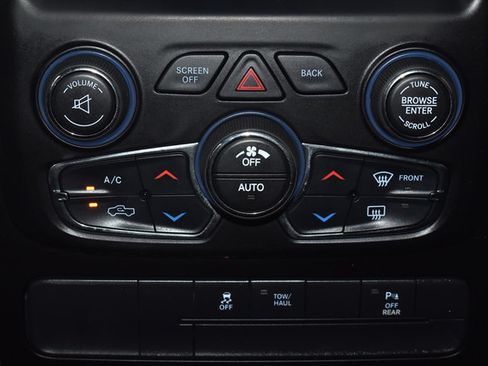 Used 2022 RAM 1500 Warlock AWD/4WD image 31