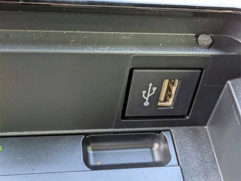 Used 2024 Subaru Solterra Limited image 18