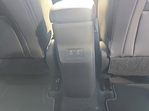 New 2026 Nissan Kicks SR image 30