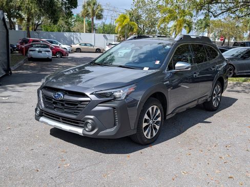 Used 2023 Subaru Outback Touring XT image 3